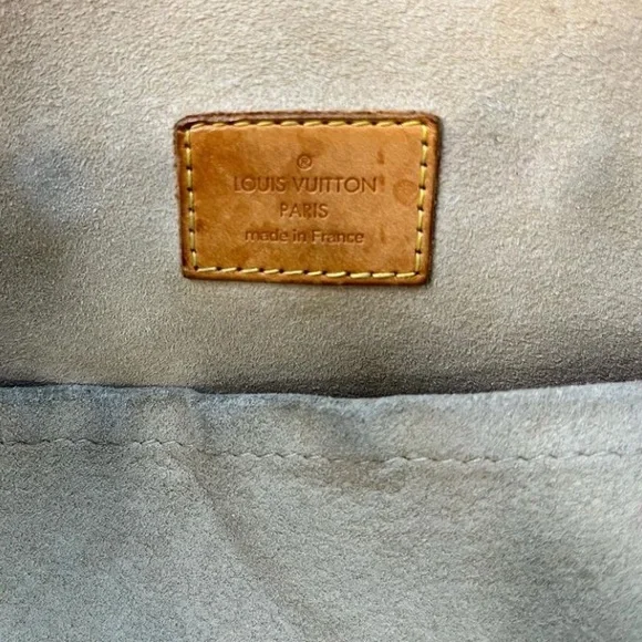 💯 Authentic Louis Vuitton Manhattan GM - Picture 3 of 16